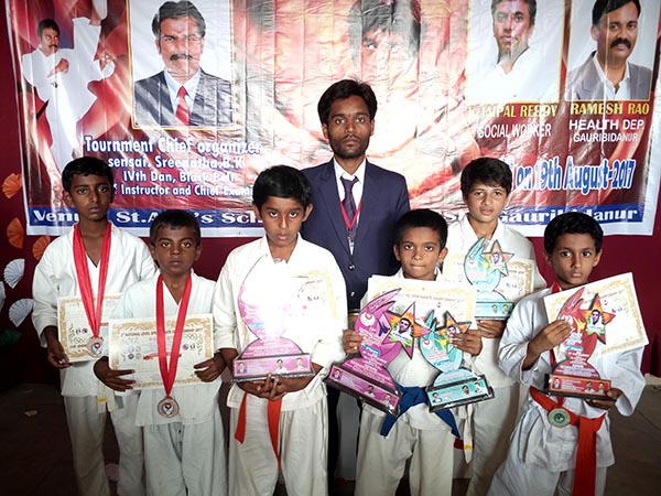 ರಾಷ್ಟ್ರೀಯ ಓಪನ್ ಕರಾಟೆ ಚಾಂಪಿಯನ್ ಶಿಪ್: ದಿವ್ಯಭಾರತ್ ಕರಾಟೆ ತಂಡಕ್ಕೆ ಪದಕ