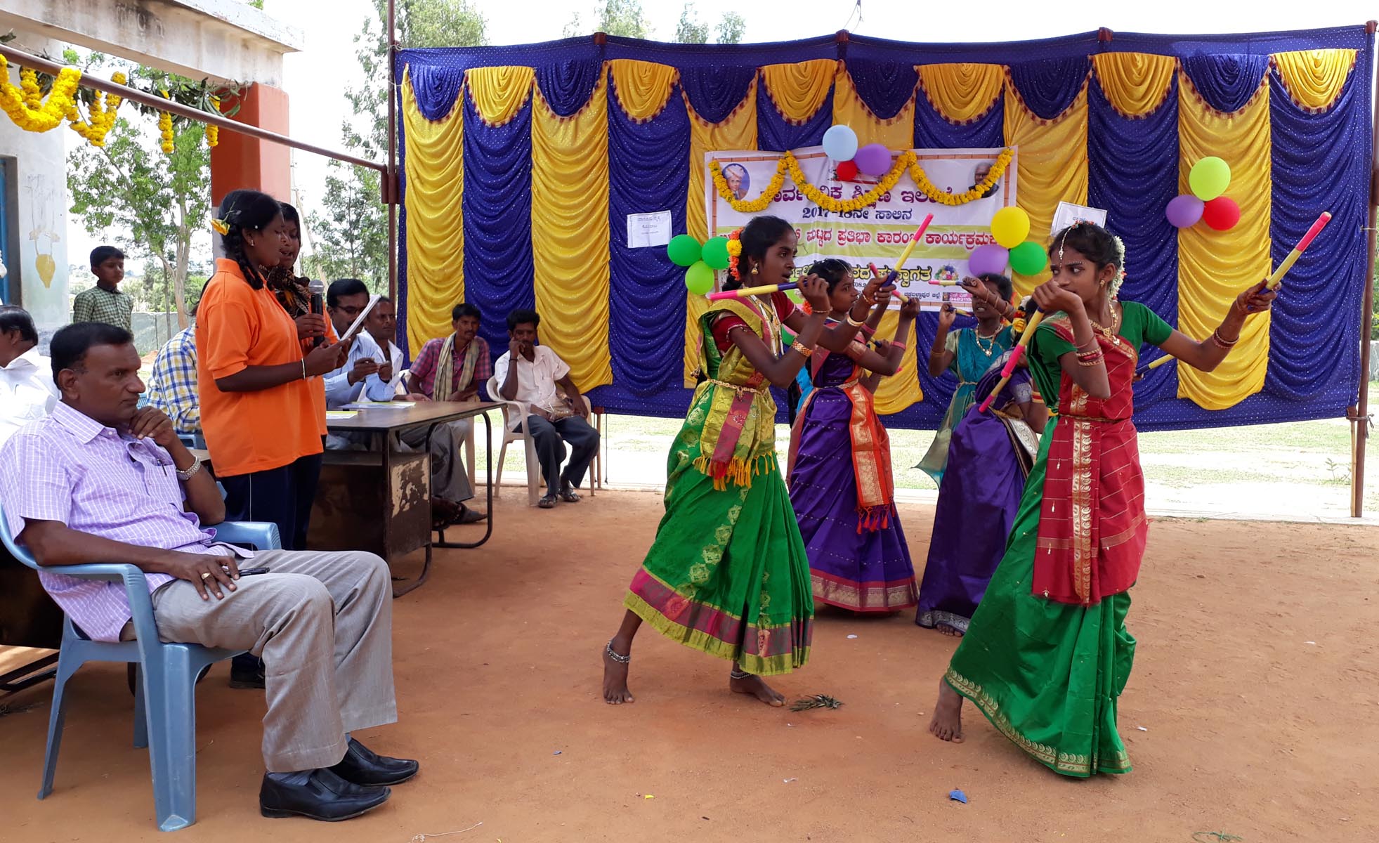 ಶಿಡ್ಲಘಟ್ಟ: ಕ್ಲಸ್ಟರ್ ಮಟ್ಟದ ಪ್ರತಿಭಾ ಕಾರಂಜಿ ಕಾರ್ಯಕ್ರಮ