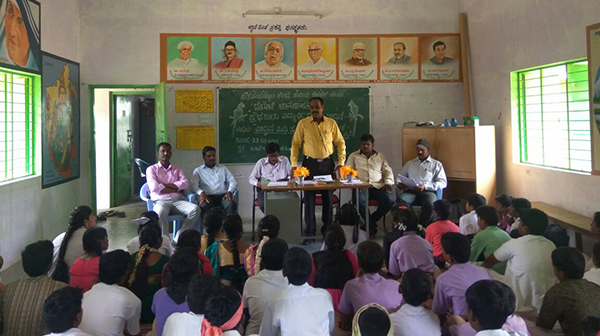 ಹನೂರು: ಪ್ರೌಡಶಾಲೆ ವಿದ್ಯಾರ್ಥಿಗಳಿಗೆ ವಿಜ್ಞಾನ ನಾಟಕ ಸ್ಪರ್ದೆ