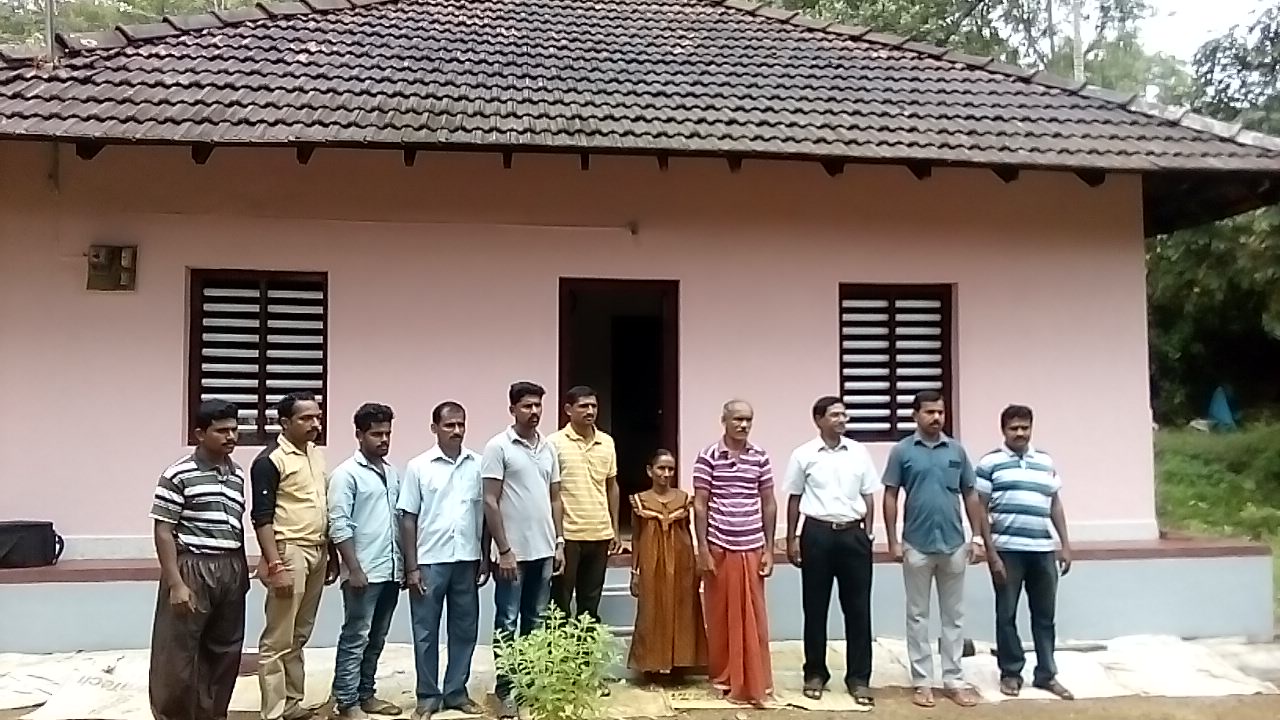 ಎಂಡೋ ಪೀಡಿತ ಬಾಲಕಿಗೆ ಮನೆ ದುರಸ್ತಿಯ ಕೊಡುಗೆ