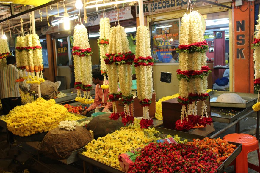 ಹೂವಿನ ಕೊರತೆ-ತರಕಾರಿಗಳ ಬೆಲೆಯಲ್ಲಿ ಹೆಚ್ಚಳ!