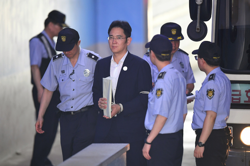 ಸ್ಯಾಮ್ಸಂಗ್ ಉತ್ತರಾಧಿಕಾರಿಗೆ 5 ವರ್ಷ ಜೈಲು