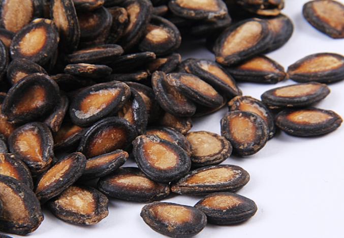 ಬೇಯಿಸಿದ ಕಲ್ಲಂಗಡಿ ಬೀಜಗಳನ್ನು ತಿನ್ನುವುದರ ಲಾಭಗಳು ಗೊತ್ತೇ?