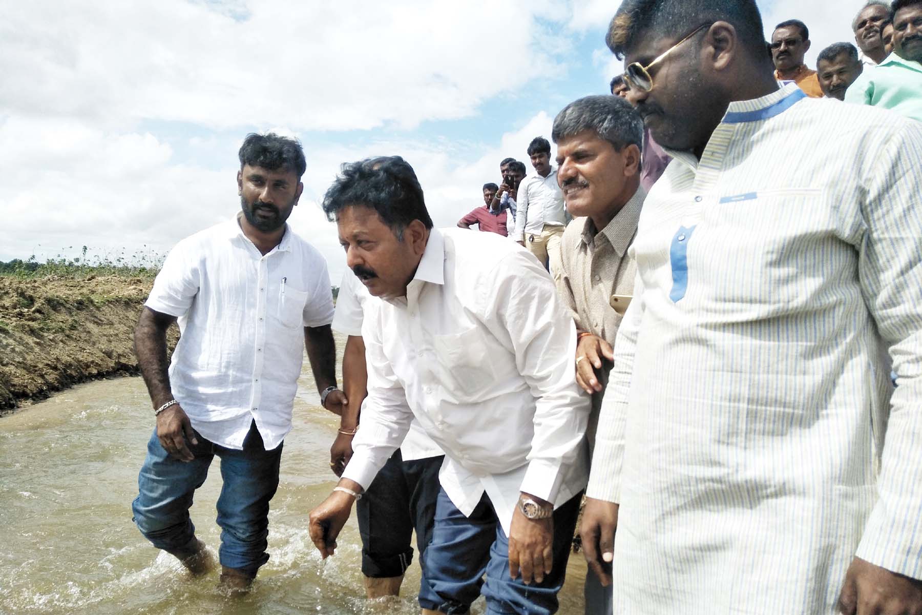 ಬಾಲಕಿ ಅಪಹರಣ ಯತ್ನ: ದೂರು ದಾಖಲು