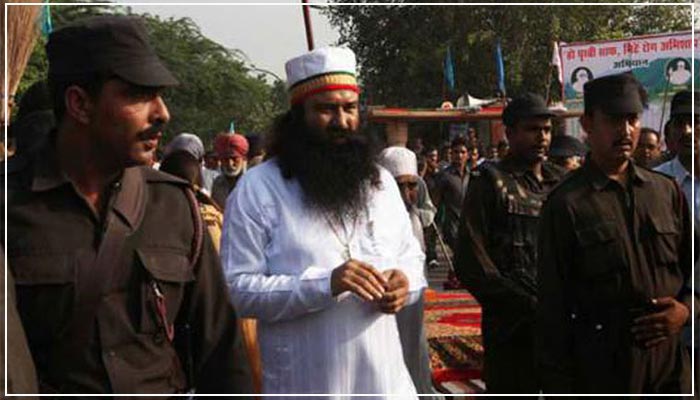 ಗುರ್ಮೀತ್ ಸಿಂಗ್ ನ ಬ್ಯಾಗ್ ಹಿಡಿದುಕೊಂಡಿದ್ದ ಹರಿಯಾಣದ ಡೆಪ್ಯುಟಿ ಎಜಿ ವಜಾ