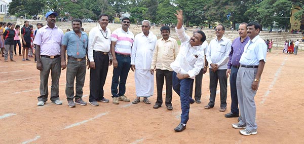 ಮಂಡ್ಯ: ತಾಲೂಕು  ದಸರಾ ಕ್ರೀಡಾಕೂಟಕ್ಕೆ ಚಾಲನೆ