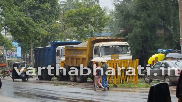 ಅಕ್ರಮ ಜಲ್ಲಿ ಕಲ್ಲು ಸಾಗಟ: ಎರಡು ಲಾರಿ ವಶ