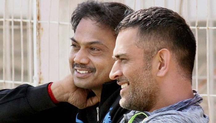 ಒಂಟಿ ಕಾಲಿನಲ್ಲೂ ಪಾಕ್ ವಿರುದ್ಧ ಆಡಲು ಧೋನಿ ಸಿದ್ಧವಿದ್ದರು: ಪ್ರಸಾದ್