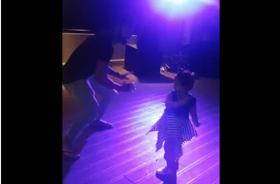 ಶ್ರೀಲಂಕಾ ವಿರುದ್ಧದ ಗೆಲುವಿನ ನಂತರ ಕೊಹ್ಲಿ ಜೊತೆ ಡ್ಯಾನ್ಸ್ ಮಾಡಿದ ಮಗು ಯಾರು ಗೊತ್ತೇ?