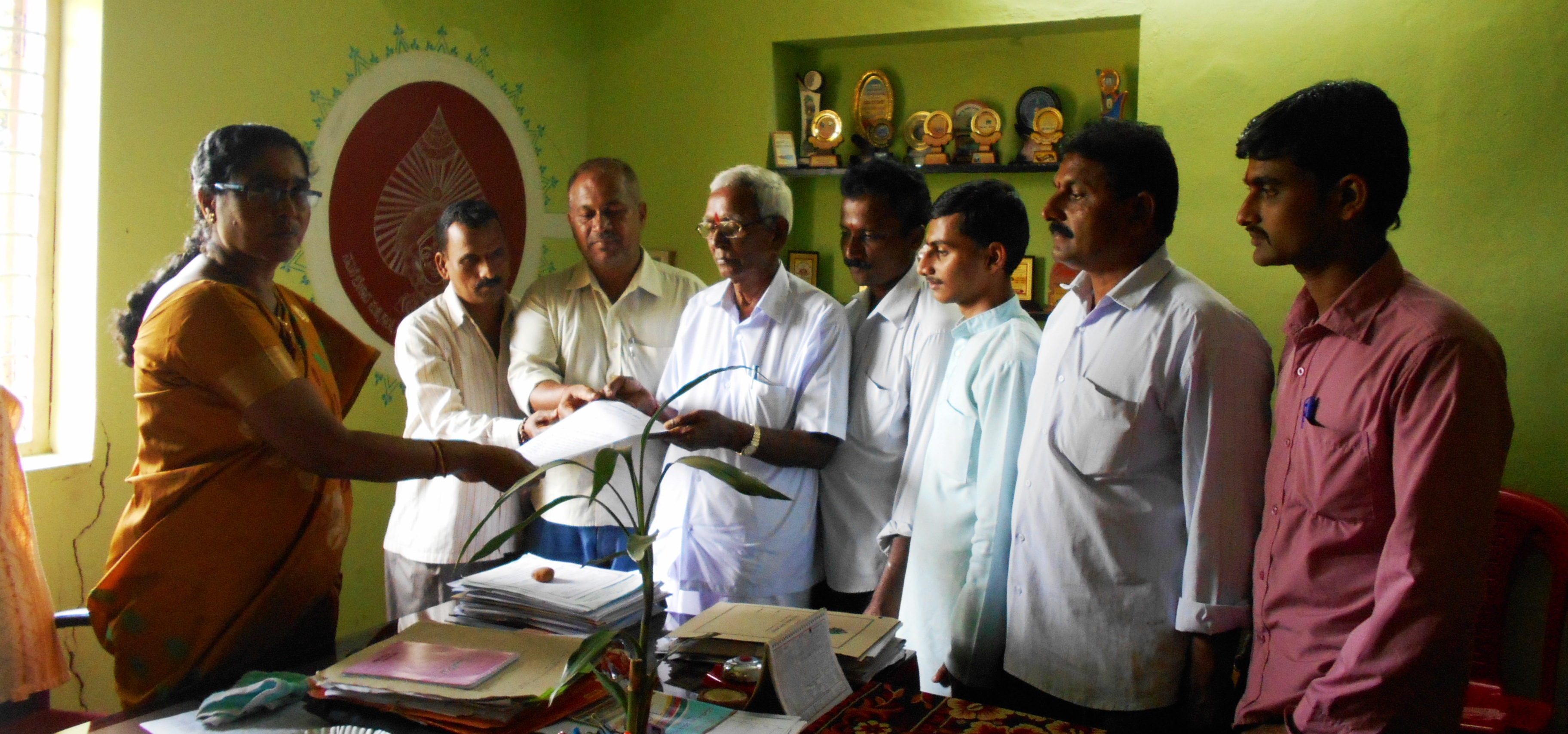 ಪ್ಲಾಸ್ಟಿಕ್‍ ಧ್ವಜ ಮಾರಾಟದ ವಿರುದ್ದ ಕ್ರಮಕ್ಕೆ ಆಗ್ರಹ: ಹಿಂದೂ ಜನಜಾಗೃತಿ ಸಮಿತಿಯಿಂದ ಅಧಿಕಾರಿಗಳಿಗೆ ಮನವಿ