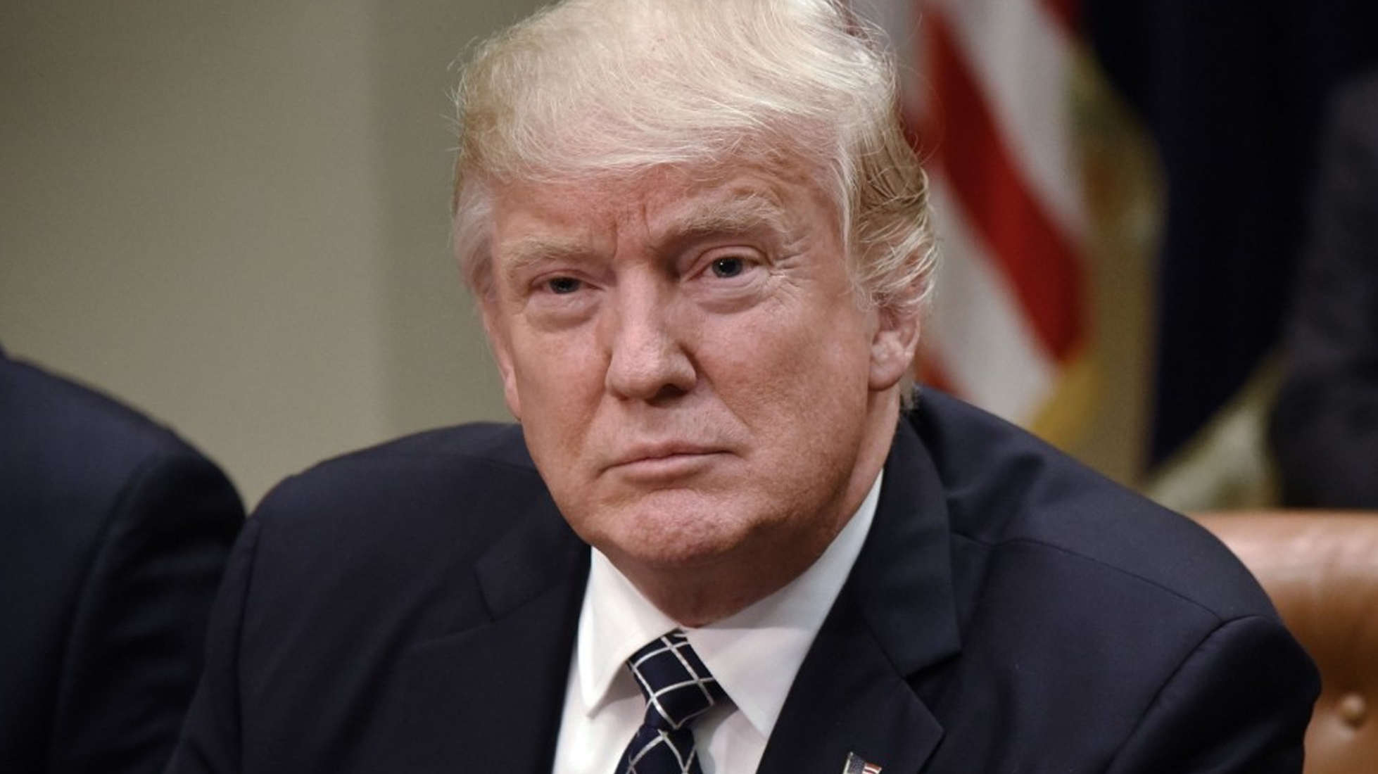 ಸೀಮಿತ ವಲಸೆಗೆ ಅವಕಾಶ ನೀಡುವ ಮಸೂದೆಗೆ ಟ್ರಂಪ್ ಸಹಿ