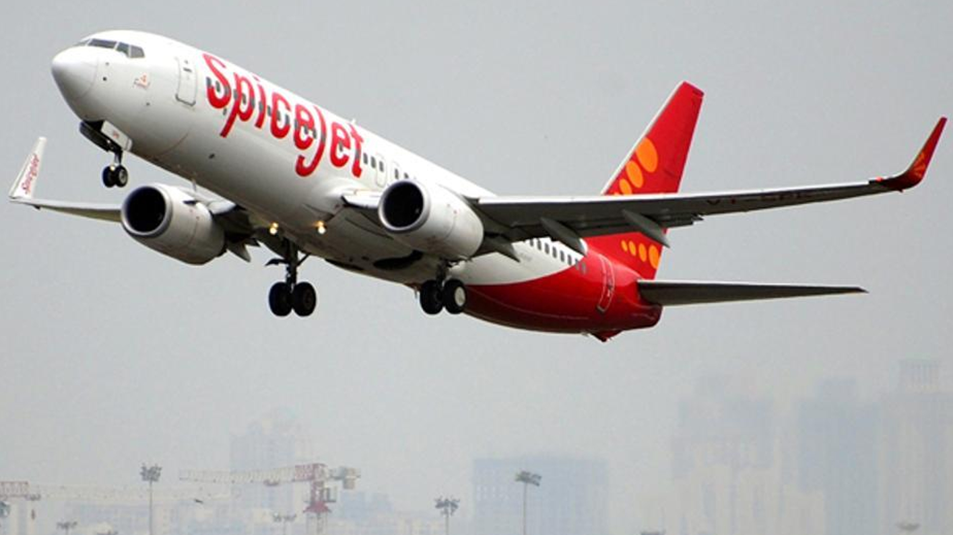 ಮದ್ಯಸೇವನೆ ತಪಾಸಣೆಯಲ್ಲಿ ಸಿಕ್ಕಿಬಿದ್ದ ಪೈಲಟ್ ಲೈಸೆನ್ಸ್ ರದ್ದು