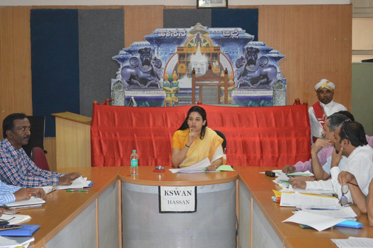 ​ಆಸ್ಪತ್ರೆಗಳಲ್ಲಿ ರೋಗಿಗಳಿಗೆ ಸ್ಪಂದಿಸಿ ಚಿಕಿತ್ಸೆ ನೀಡಲು ವೈದ್ಯರಿಗೆ ಸೂಚನೆ