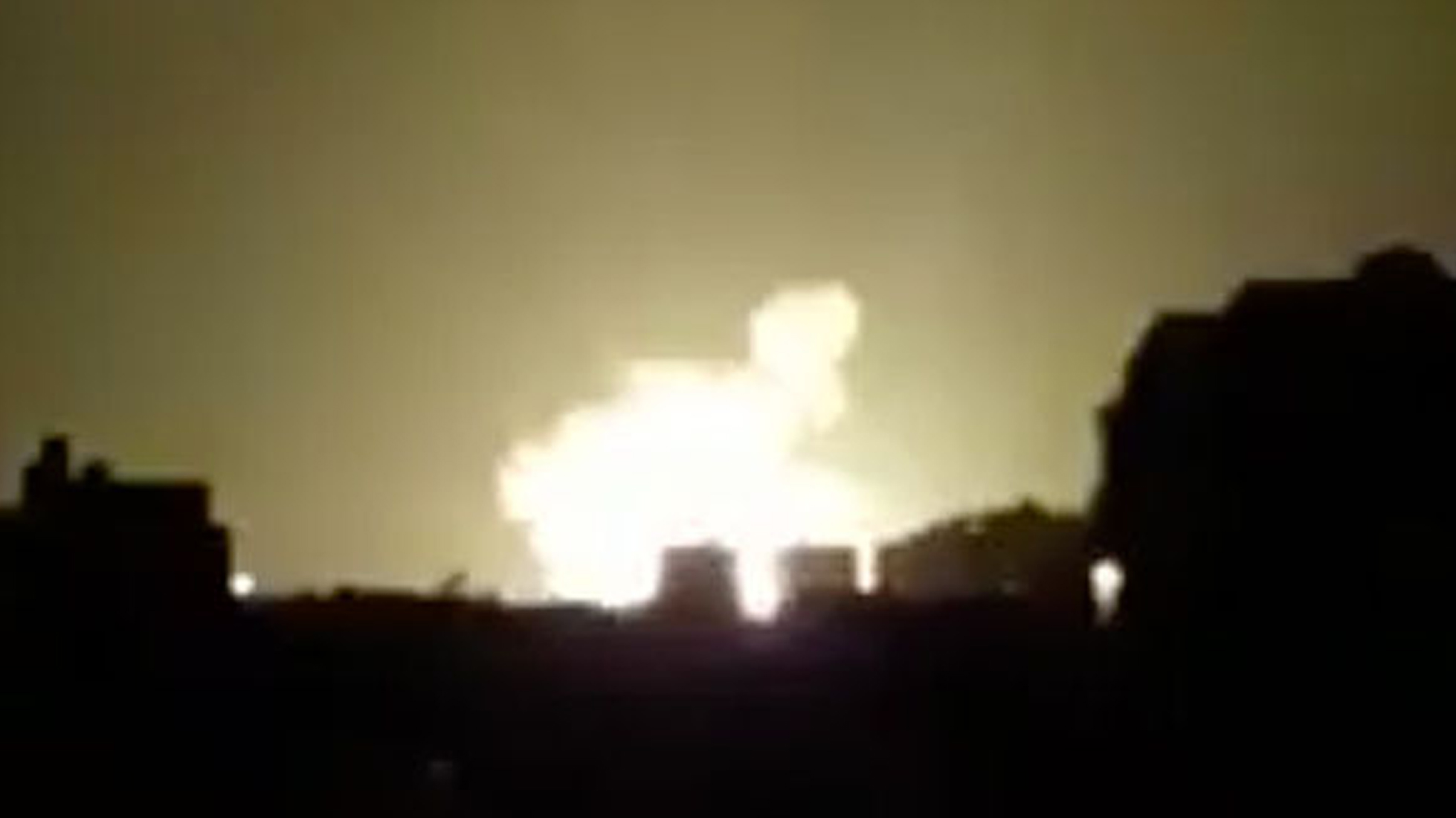 ಗಾಝಾ ಮೇಲೆ ಇಸ್ರೇಲ್ ಬಾಂಬ್ ದಾಳಿ: ಮೂವರಿಗೆ ಗಾಯ