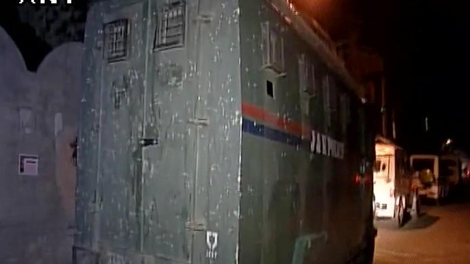 ಕಾಶ್ಮೀರ: ಉಗ್ರರ ದಾಳಿಗೆ ಓರ್ವ ಪೊಲೀಸ್ ಬಲಿ; ಮೂವರಿಗೆ ಗಾಯ