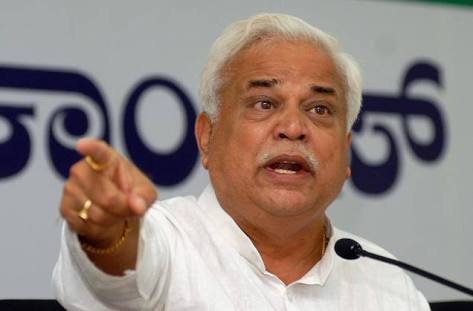 ನೋಟು ಅಪಮೌಲ್ಯೀಕರಣದಿಂದ ದೇಶದ ಆರ್ಥಿಕತೆಯಲ್ಲಿ ಕುಸಿತ: ಸಚಿವ ಆರ್.ವಿ.ದೇಶಪಾಂಡೆ