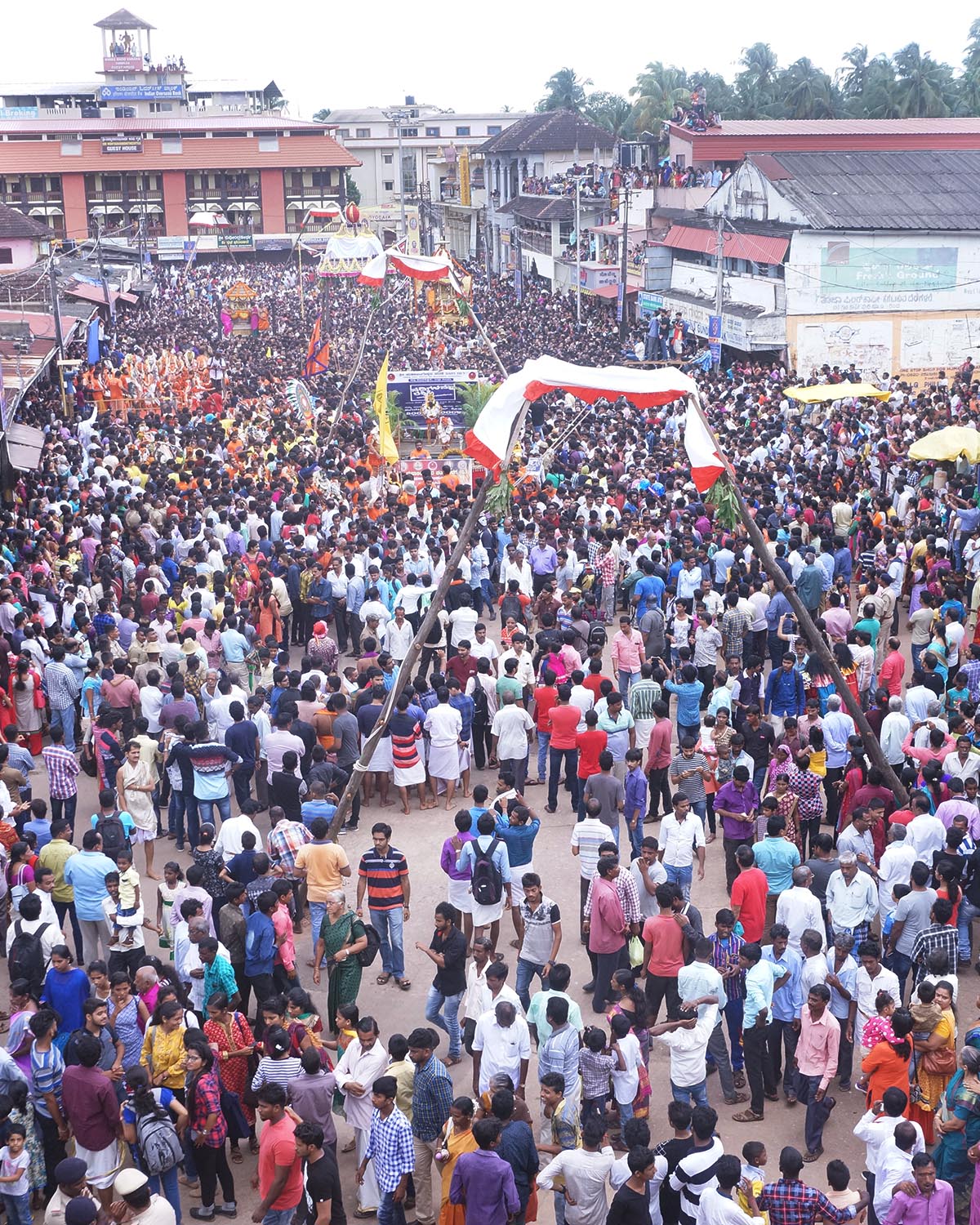 ಉಡುಪಿ: ಜನಸಾಗರದ ಮಧ್ಯೆ ನಡೆದ ಶ್ರೀಕೃಷ್ಣ ಲೀಲೋತ್ಸವ