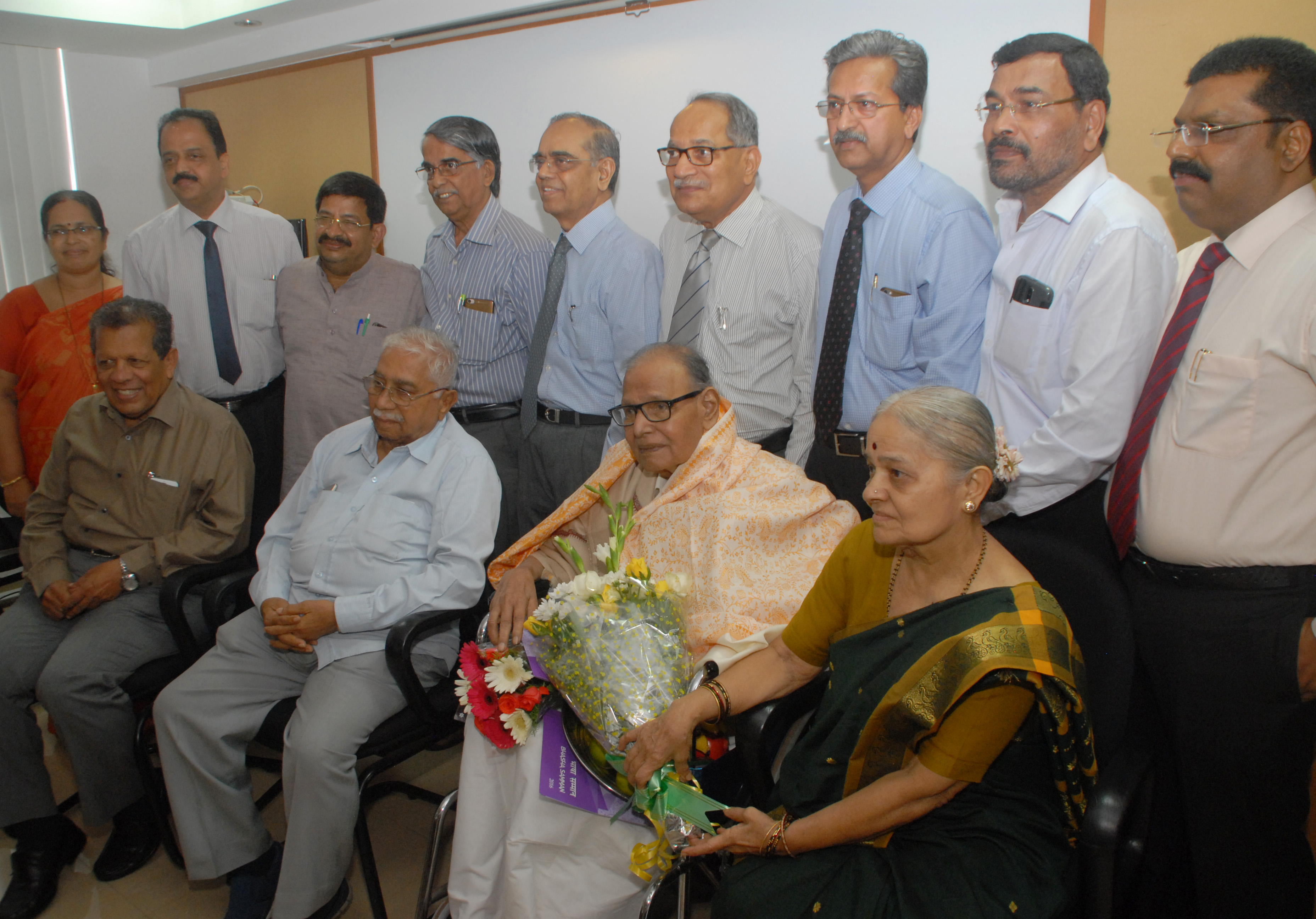 ಪ್ರೊ. ಅಮೃತ ಸೋಮೇಶ್ವರರಿಗೆ ಭಾಷಾ ಸಮ್ಮಾನ್ ಪ್ರಶಸ್ತಿ ಪ್ರದಾನ