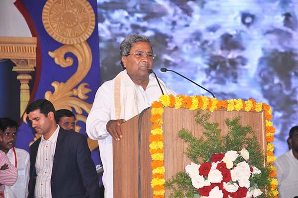 ನೀರಾವರಿ ವಿಚಾರದಲ್ಲಿ ಸರಕಾರ ತಮಾಷೆ ಮಾಡುತ್ತಿಲ್ಲ : ಸಿಎಂ ಸಿದ್ದರಾಮಯ್ಯ