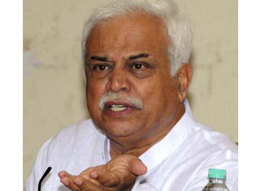 ನೋಟು ಅಪಮೌಲ್ಯೀಕರಣದಿಂದ ದೇಶದ ಆರ್ಥಿಕತೆಯಲ್ಲಿ ಕುಸಿತ: ಸಚಿವ ಆರ್.ವಿ.ದೇಶಪಾಂಡೆ