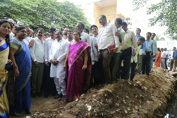 ನೀರುಗಾಲುವೆ ಕಾಮಗಾರಿ ಪ್ರದೇಶಕ್ಕೆ ಸಚಿವ ಕೆ.ಜೆ.ಜಾರ್ಜ್ ಭೇಟಿ, ಪರಿಶೀಲನೆ