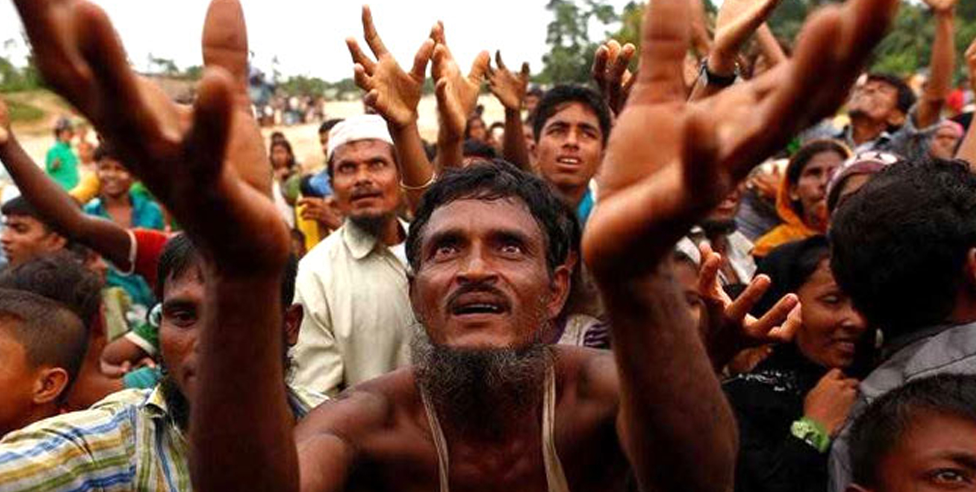 ರೊಹಿಂಗ್ಯಾರಿಗೆ ಆಹಾರ ಸಾಗಿಸುತ್ತಿದ್ದ ಟ್ರಕ್ ಕಣಿವೆಗೆ: 9 ಸಾವು