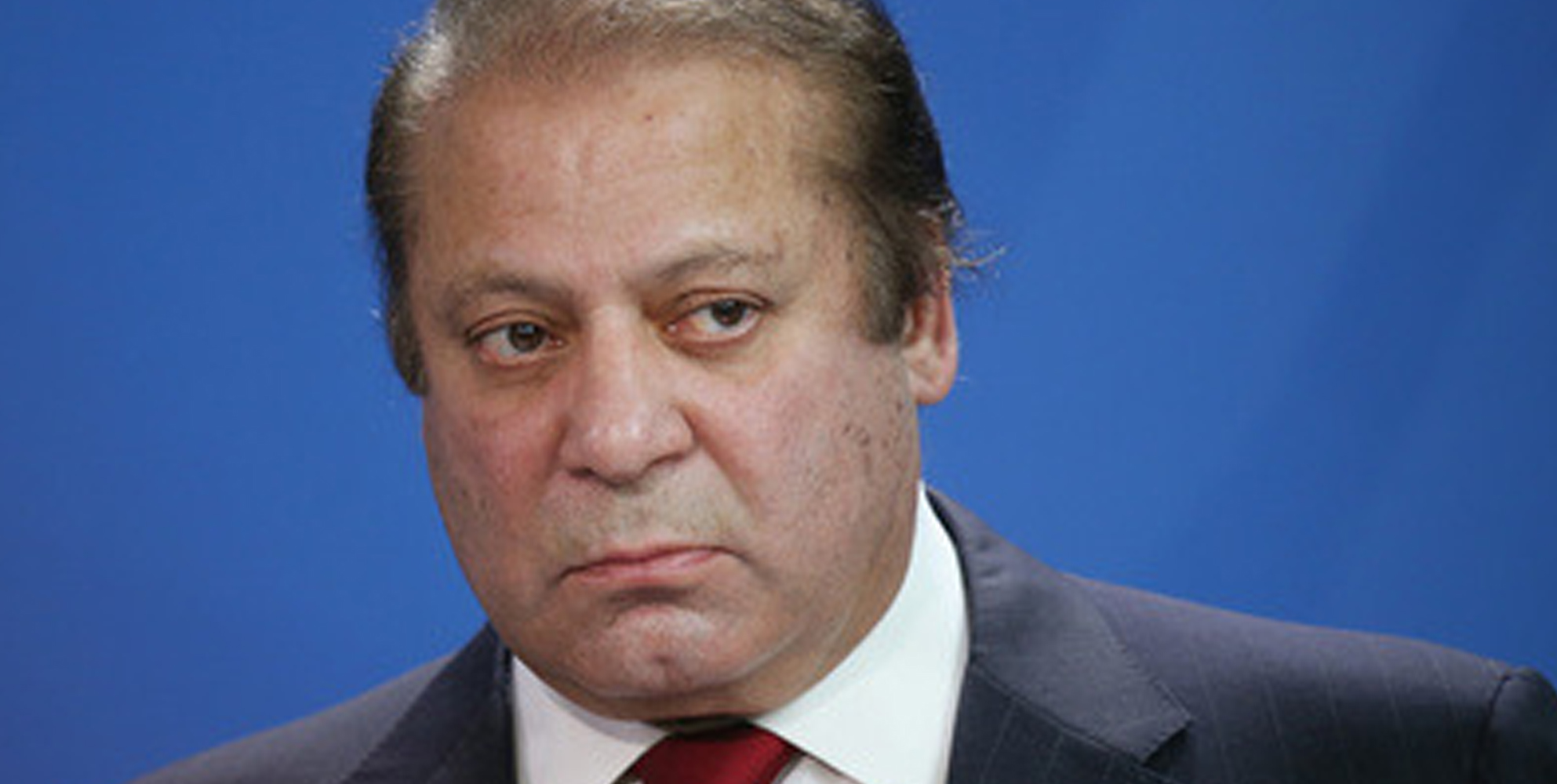 ಶರೀಫ್ ಖಾತೆಗಳ ಸ್ತಂಭನ, ಆಸ್ತಿ ಮುಟ್ಟುಗೋಲು