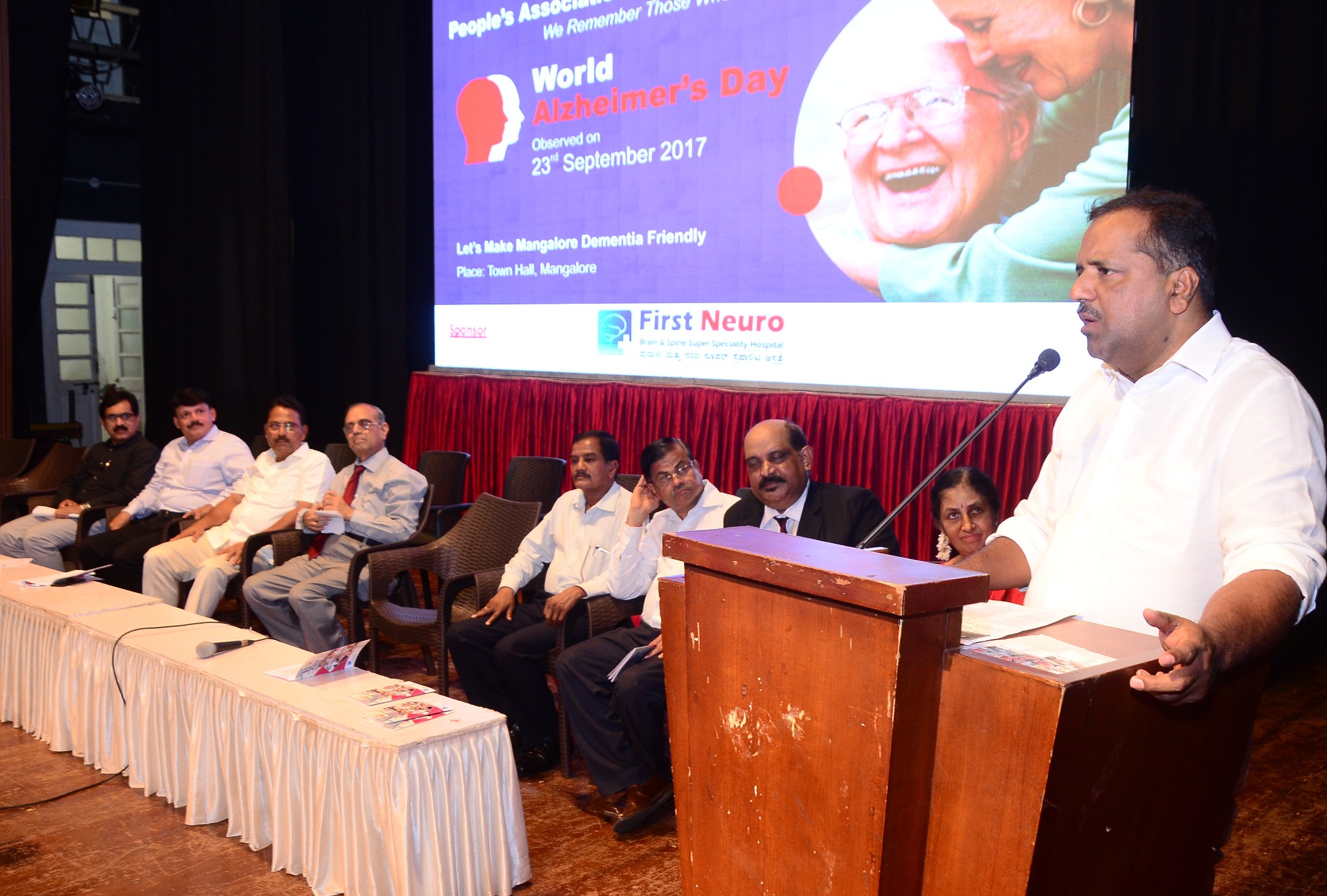 ಅಲ್ಝೀಮರ್ ರೋಗಿಗಳಿಗೆ ಸಮಾಧಾನ ನೀಡಿ: ಸಚಿವ ಖಾದರ್