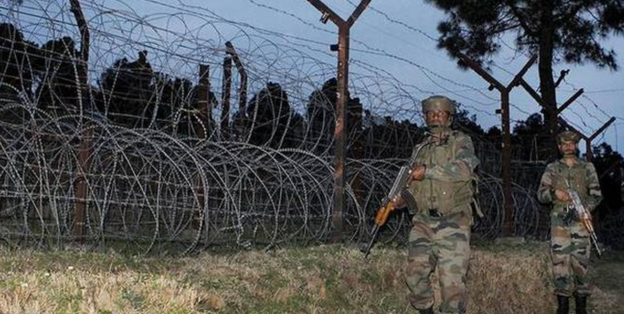 ಗಡಿಯಲ್ಲಿ ಪಾಕಿಸ್ತಾನದಿಂದ ಶೆಲ್, ಗುಂಡಿನ ದಾಳಿ: ಇಬ್ಬರು ಬಿಎಸ್‌ಎಫ್ ಯೋಧರ ಸಹಿತ 7 ಮಂದಿಗೆ ಗಾಯ