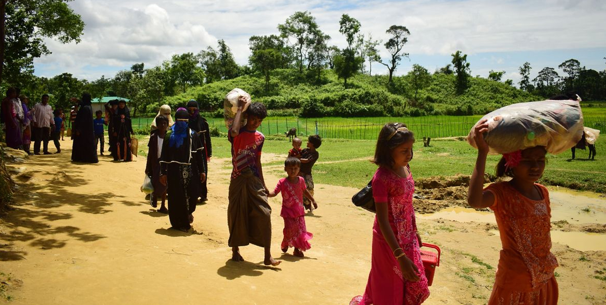 ರೊಹಿಂಗ್ಯಾರಿಗೆ ಮೊಬೈಲ್ ಸಂಪರ್ಕ ನಿಷೇಧ: ಬಾಂಗ್ಲಾದೇಶ ಆದೇಶ