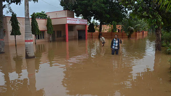 ಭಾರೀ ಮಳೆಗೆ ದೇವನಗರಿ ತತ್ತರ