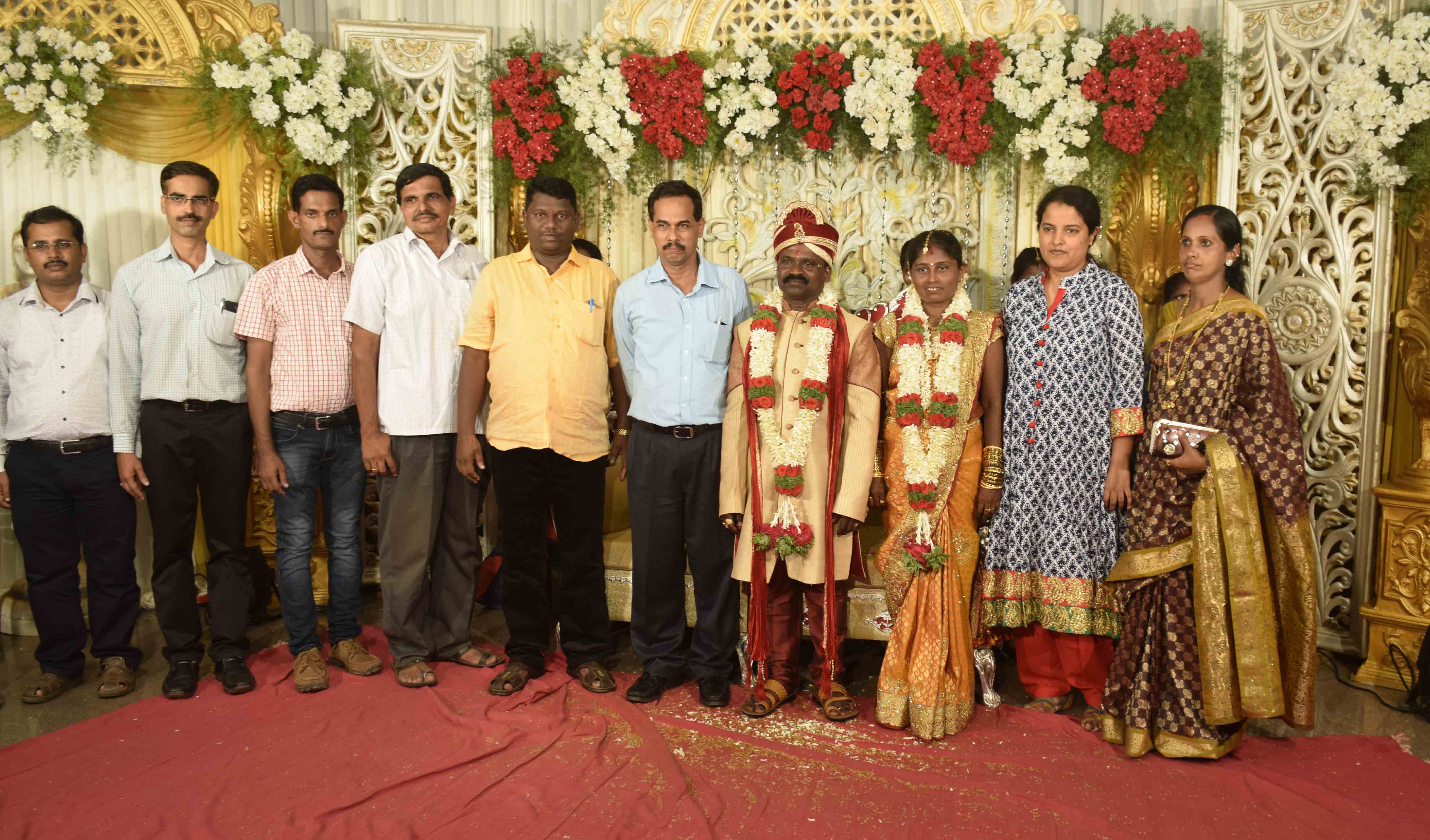 ಹಸಿರು ಶಿಷ್ಟಾಚಾರದಿಂದ ದಾಂಪತ್ಯಕ್ಕೆ ಕಾಲಿಟ್ಟ ಜೋಡಿ