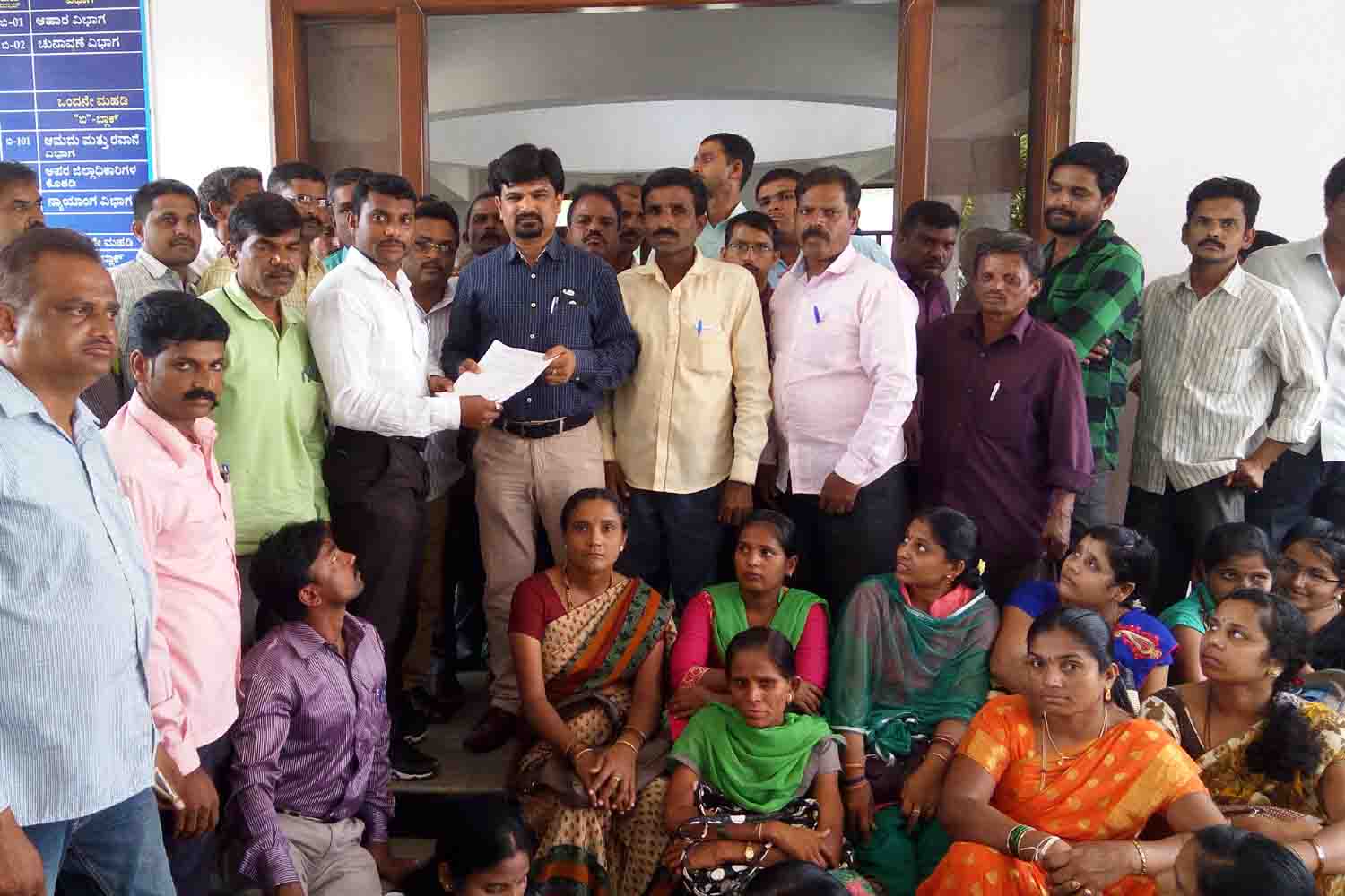 ಬಸ್ ನಿಲ್ದಾಣ ಸ್ಥಳಾಂತರಿಸಿ, ಸ್ಕೈ ವಾಕ್ ನಿರ್ಮಿಸಿ: ಬಸ್ ಮಾಲೀಕರ ಸಂಘದ ಗೌರವಾಧ್ಯಕ್ಷ ಪಿ. ರುದ್ರೇಶ್ ಸಲಹೆ