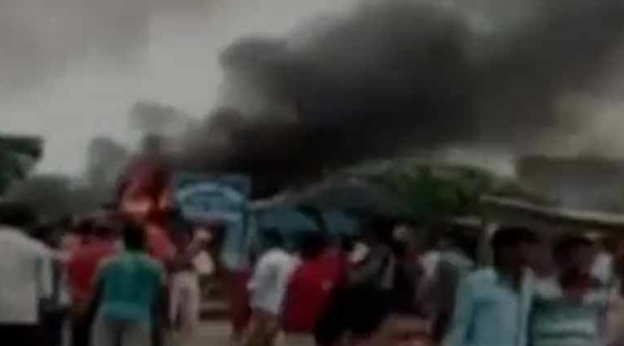 ಅಪಘಾತಕ್ಕೀಡಾದ ಸೈನಿಕರಿಗೆ ನೆರವಾದ ಕಾಶ್ಮೀರಿ ಯುವಕರು