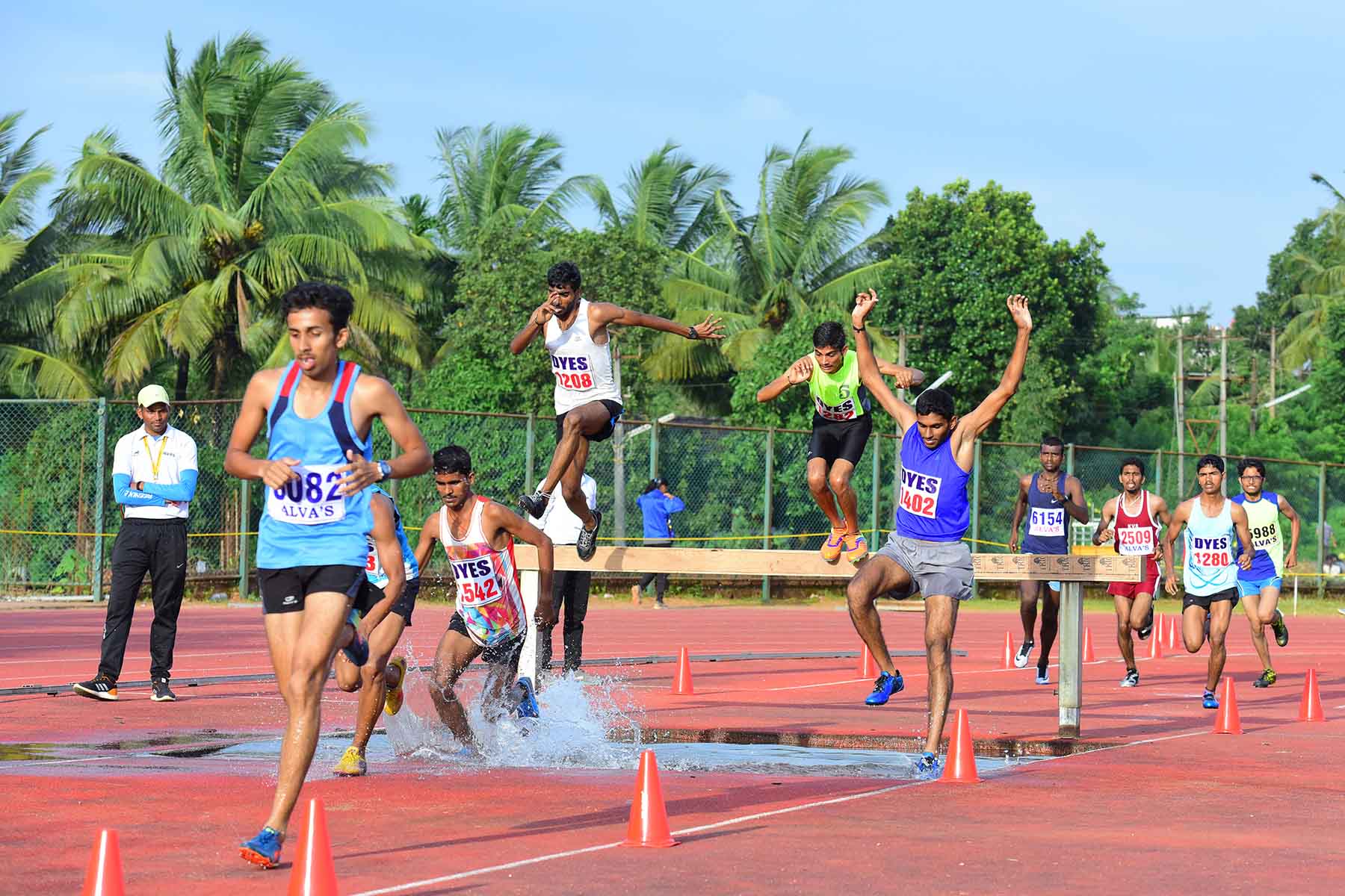 ರಾಜ್ಯಜ್ಯೂನಿಯರ್, ಸೀನಿಯರ್ ಅಥ್ಲೆಟಿಕ್ಸ್: ಐದು ಹೊಸ ಕೂಟ ದಾಖಲೆ; ಆಳ್ವಾಸ್ ಸ್ಪೋಟ್ಸ್ ಕ್ಲಬ್ ಮುನ್ನಡೆ