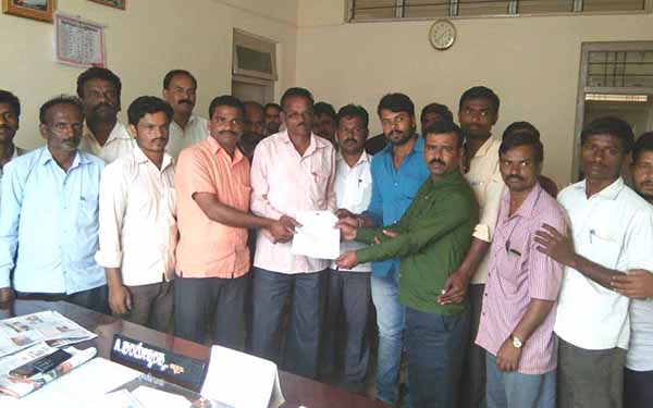 ರೈತ ಅನುವುಗಾರರ ಬೇಡಿಕೆಗಳ ಈಡೇರಿಕೆಗೆ ಆಗ್ರಹಿಸಿ ಧರಣಿ