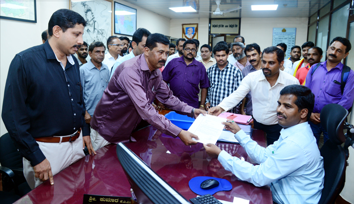 ಪತ್ರಕರ್ತನ ಬಂಧನ, ಚಾನೆಲ್‌ ವರದಿಗಾರನ ಮೇಲೆ ಹಲ್ಲೆ ಖಂಡಿಸಿ ದ.ಕ. ಜಿಲ್ಲಾ ಪತ್ರಕರ್ತರ ಸಂಘ ಮನವಿ