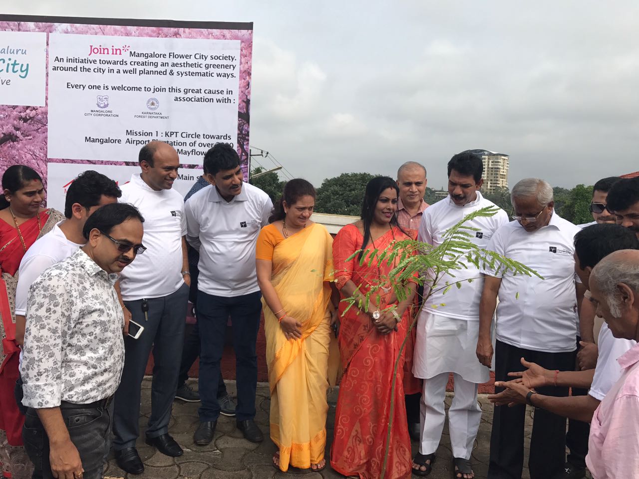 ಮಂಗಳೂರು: ಮೇ ಫ್ಲವರ್ ಗಿಡಗಳನ್ನು ನೆಡುವ ಯೋಜನೆಗೆ ಚಾಲನೆ