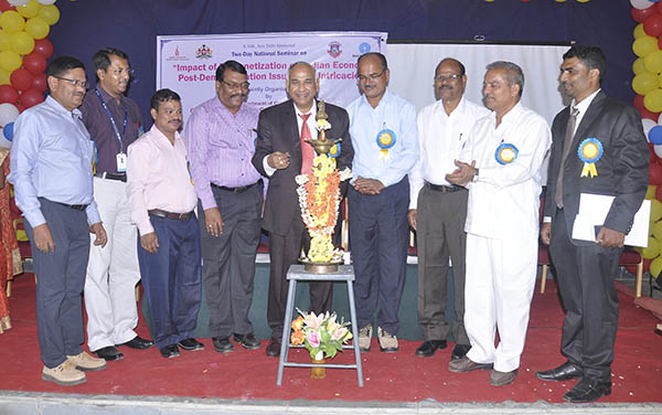 ದೇಶದ ಅಭಿವೃದ್ಧಿಗೆ ನೋಟು ಅಮಾನ್ಯೀಕರಣ ಪೂರಕ: ಪ್ರೊ.ಬಿ.ಬಿ. ಕಲಿವಾಳ್