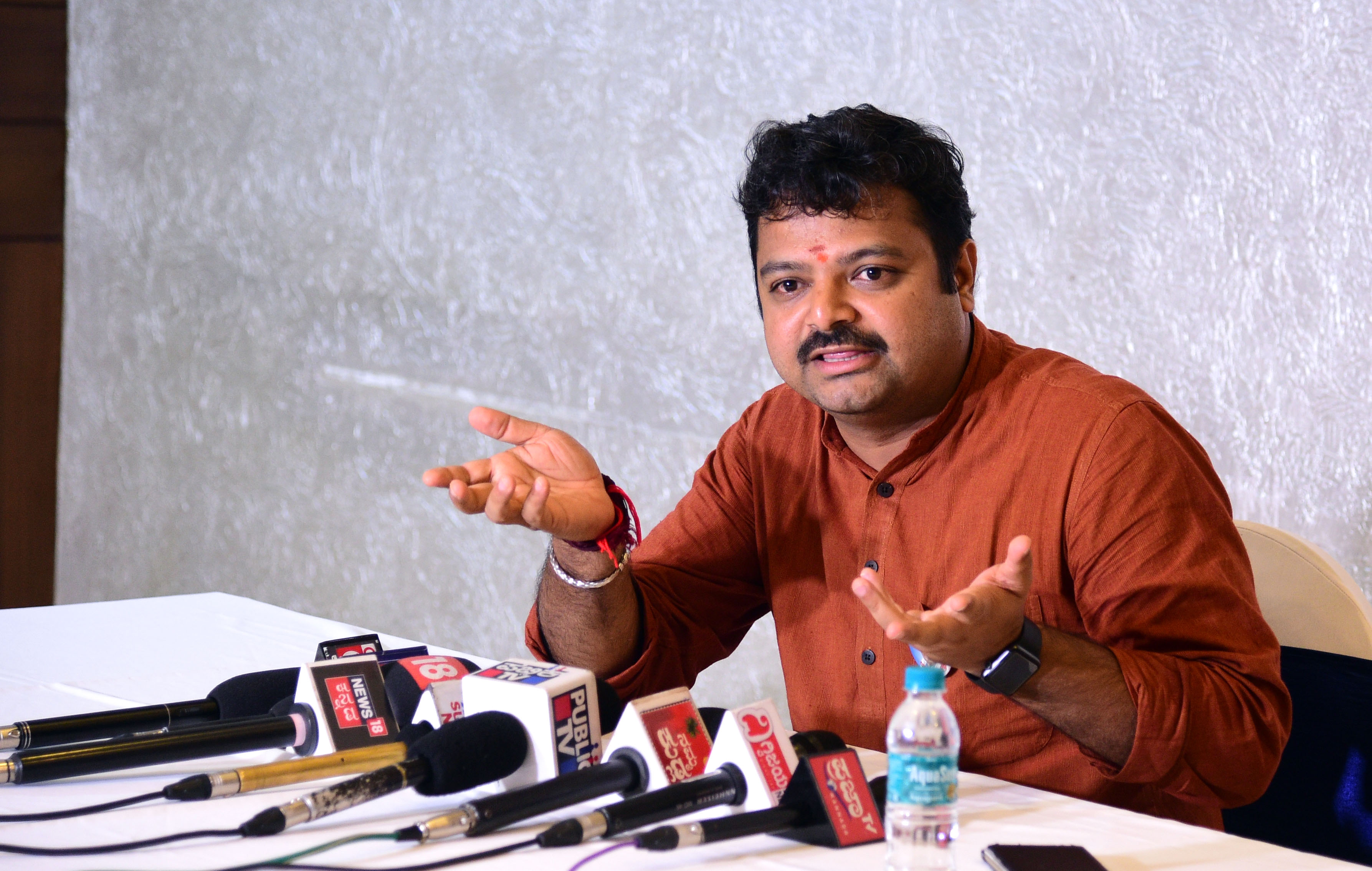 ಪ್ರಧಾನಿ  ಮೋದಿ ವಿರುದ್ಧ ಅವಹೇಳಕಾರಿ ಹೇಳಿಕೆ ಸಹಿಸಲು ಸಾಧ್ಯವಿಲ್ಲ: ಸೂಲಿಬೆಲೆ