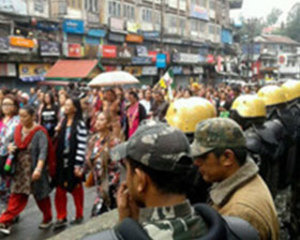 ಜಿಜೆಎಂ ಬೆಂಬಲಿಗರ ಜೊತೆ ಘರ್ಷಣೆ: ಹಲವಾರು ಪೊಲೀಸರಿಗೆ ಗಾಯ