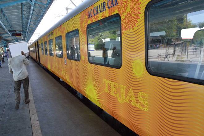 ತೇಜಸ್ ಎಕ್ಸ್‌ಪ್ರೆಸ್ ಪ್ರಯಾಣಿಕರು   ಅಸ್ವಸ್ಥರಾಗಲು ಕಲುಷಿತ ಆಹಾರ ಕಾರಣವಲ್ಲ : ತನಿಖಾ ವರದಿ