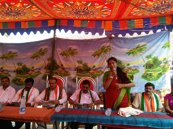 ರಾಜ್ಯ ಸರಕಾರ ನುಡಿದಂತೆ ನೆಡೆಯುತ್ತಿದೆ: ಪುಷ್ಪ ಅಮರ್‍ನಾಥ್