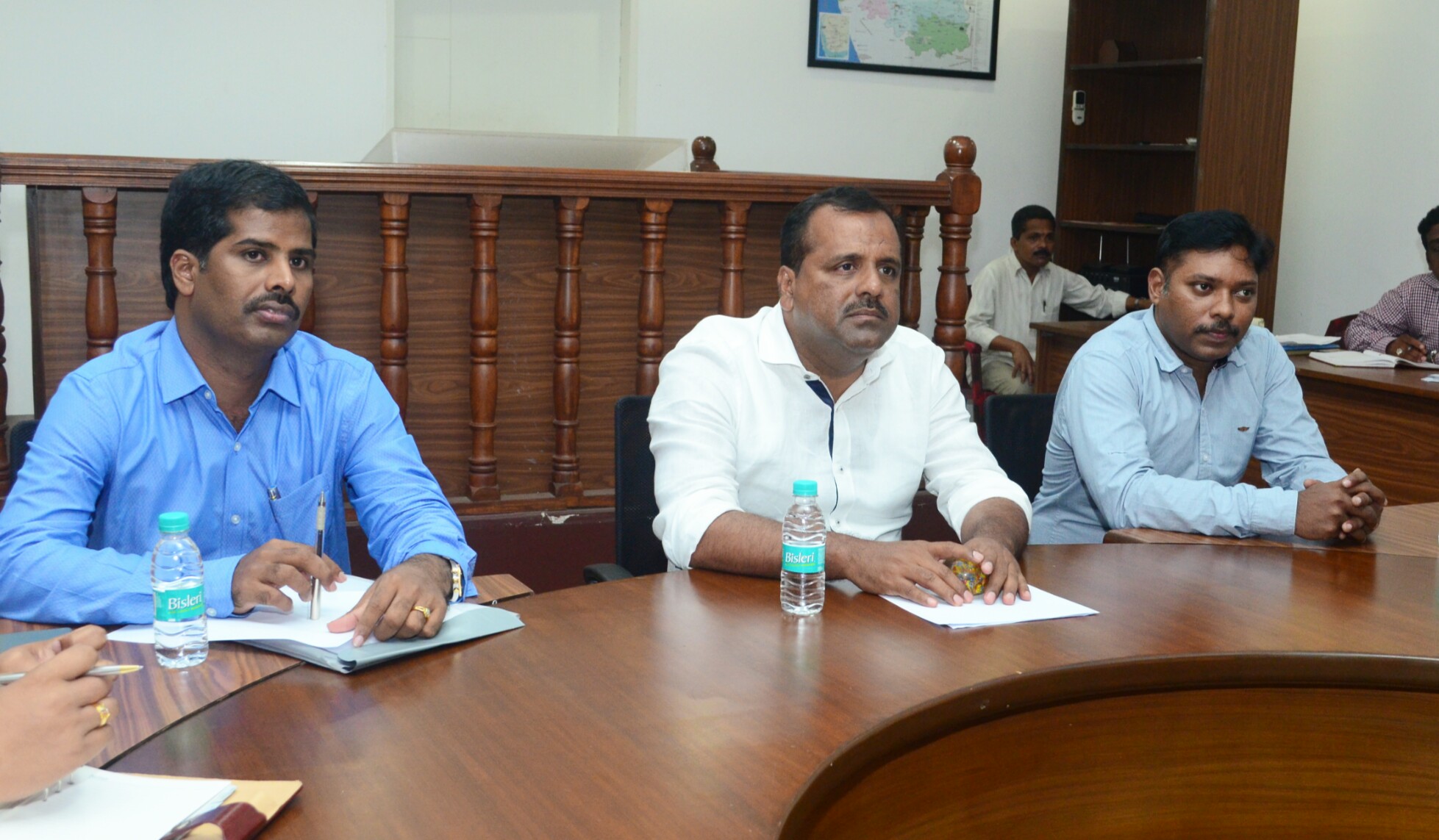 ಕೆಎಸ್ಸಾರ್ಟಿಸಿ ಬಸ್ ಸಂಚಾರ ಸ್ಥಗಿತ: ಪರ್ಯಾಯ ವ್ಯವಸ್ಥೆ ಕಲ್ಪಿಸಲು ಸಚಿವ ಯು.ಟಿ.ಖಾದರ್ ಸೂಚನೆ