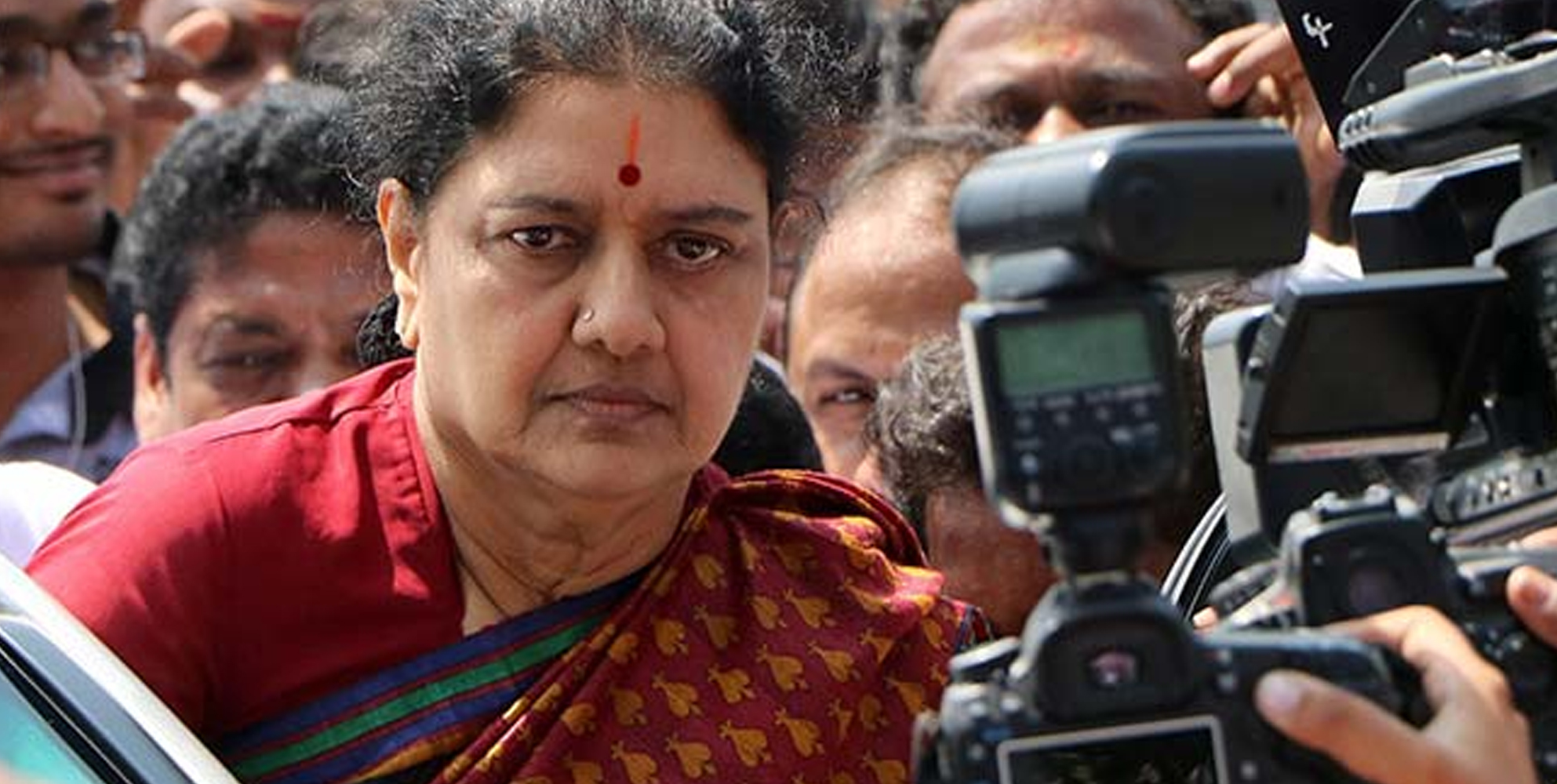 15 ದಿನಗಳ ಪೆರೋಲ್ ಕೋರಿ ಶಶಿಕಲಾ ಅರ್ಜಿ: ದಿನಕರನ್