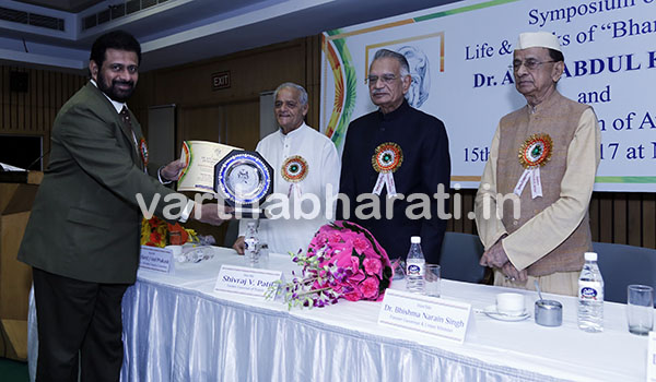 ಕಲಾವಿದ ಸುರೇಂದ್ರ ಕುಮಾರ್ ಹೆಗ್ಡೆಗೆ `ಡಾ.ಎಪಿಜೆ ಅಬ್ದುಲ್ ಕಲಾಂ ಎಕ್ಸಲೆನ್ಸ್ ಅವಾರ್ಡ್