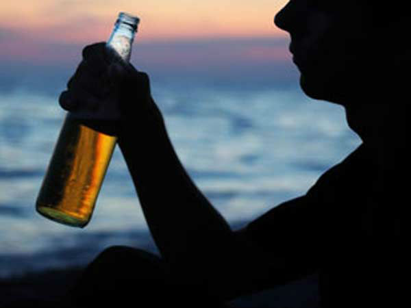 ಬಿಹಾರ: ಕಳ್ಳಭಟ್ಟಿ ಸೇವಿಸಿ ನಾಲ್ವರ ಸಾವು,ಐವರು ಪೊಲೀಸರ ಅಮಾನತು