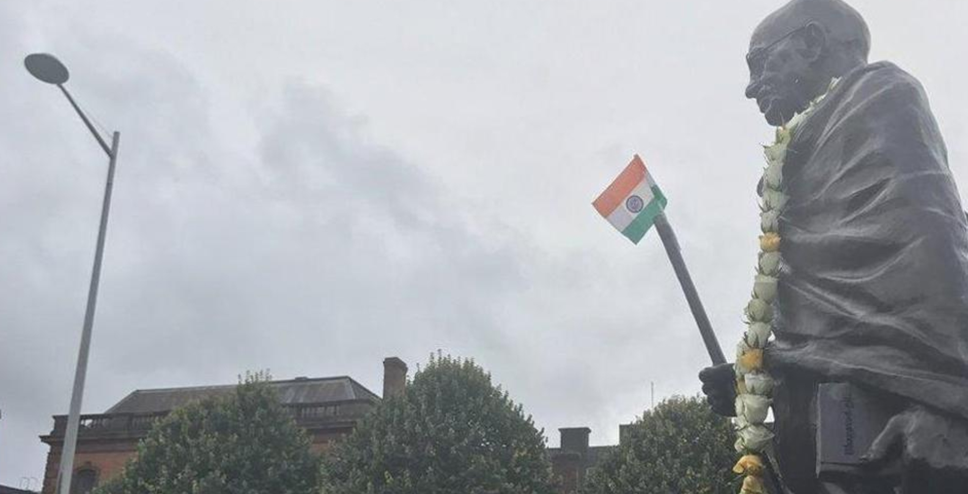 ವೇಲ್ಸ್‌ನಲ್ಲಿ ಗಾಂಧಿ ಪ್ರತಿಮೆ ಸ್ಥಾಪನೆ