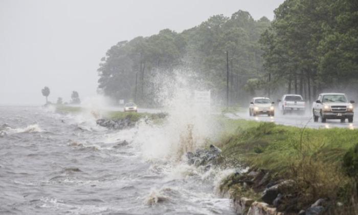 ಅಮೆರಿಕ: ಚಂಡಮಾರುತಗಳಿಂದಾಗಿ 1.11 ಲಕ್ಷ ಉದ್ಯೋಗ ನಷ್ಟ