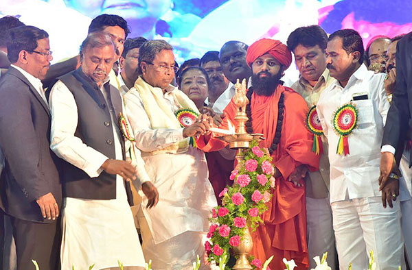 ಮೀಸಲಾತಿ ಮಿತಿ ಹೆಚ್ಚಿಸುವ ಬಗ್ಗೆ ಮಾತನಾಡಿ ಬಿಎಸ್‌ವೈ ತಮ್ಮ ಬದ್ಧತೆ ತೋರಿಸಲಿ: ಸಿಎಂ ಸಿದ್ದರಾಮಯ್ಯ